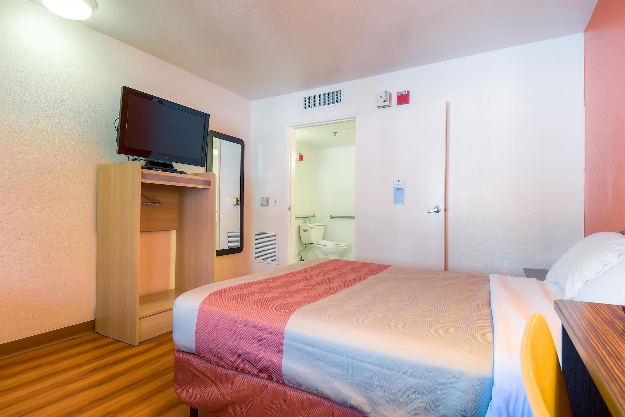 Motel 6-Palm Springs, Ca - Downtown ภายนอก รูปภาพ