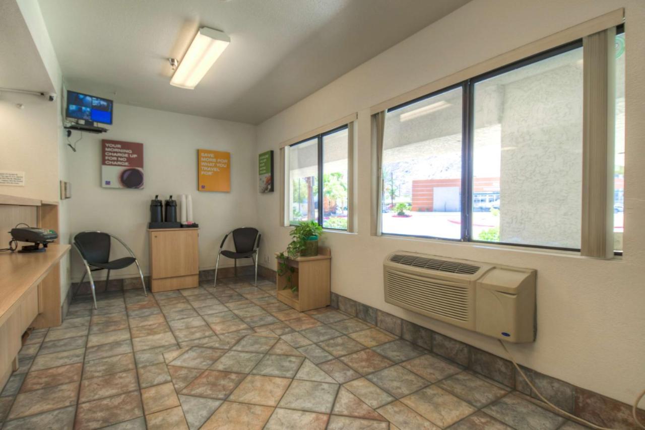 Motel 6-Palm Springs, Ca - Downtown ภายนอก รูปภาพ