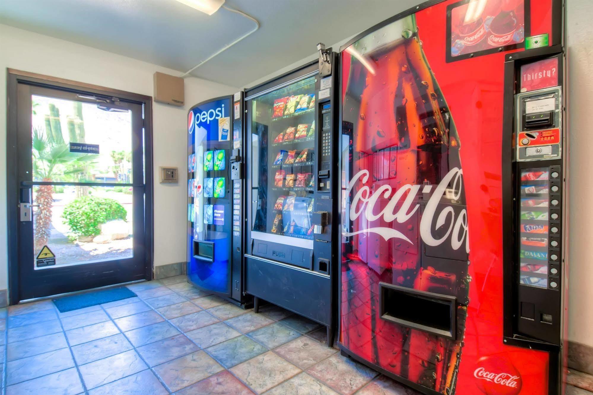 Motel 6-Palm Springs, Ca - Downtown ภายนอก รูปภาพ