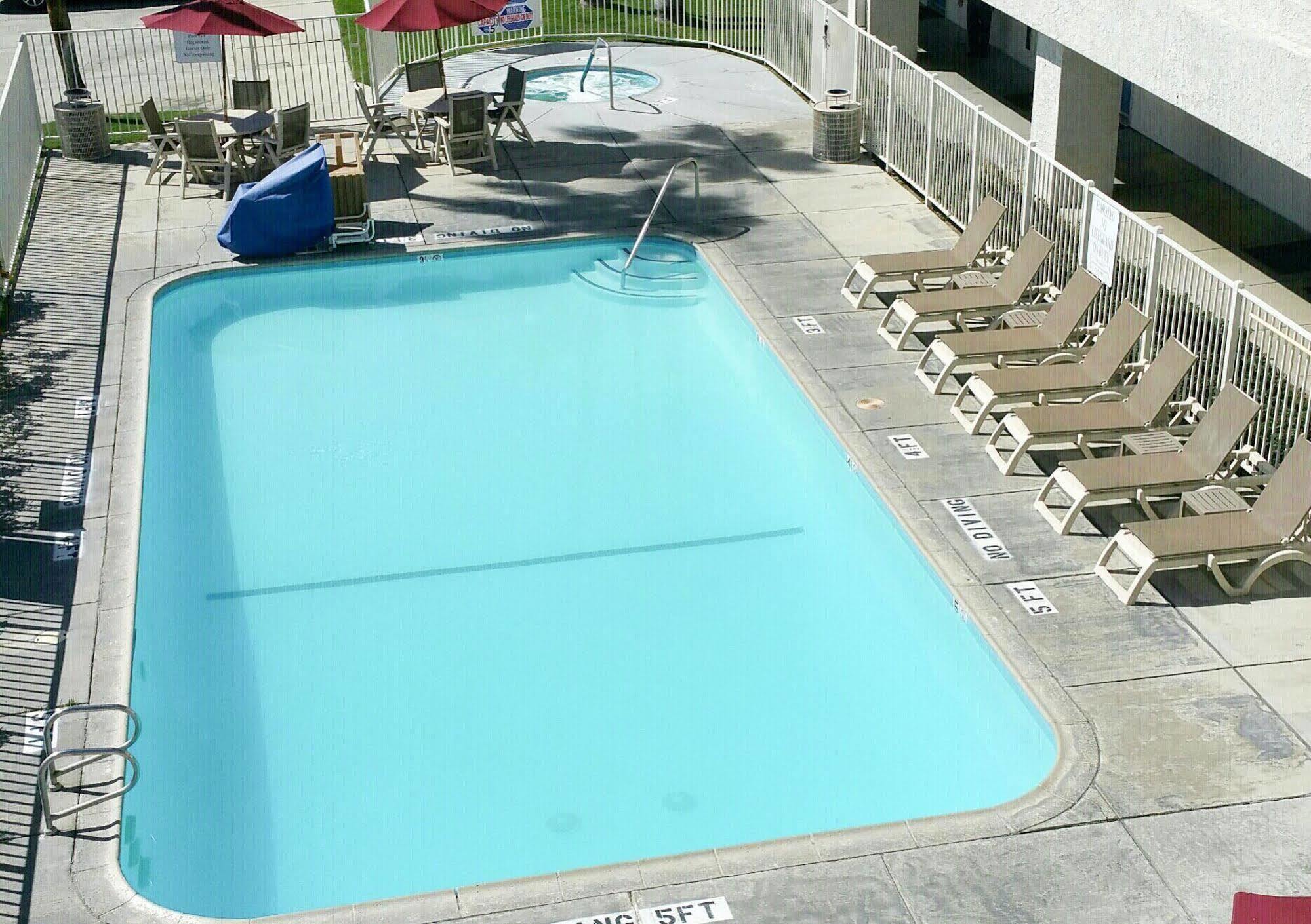 Motel 6-Palm Springs, Ca - Downtown ภายนอก รูปภาพ